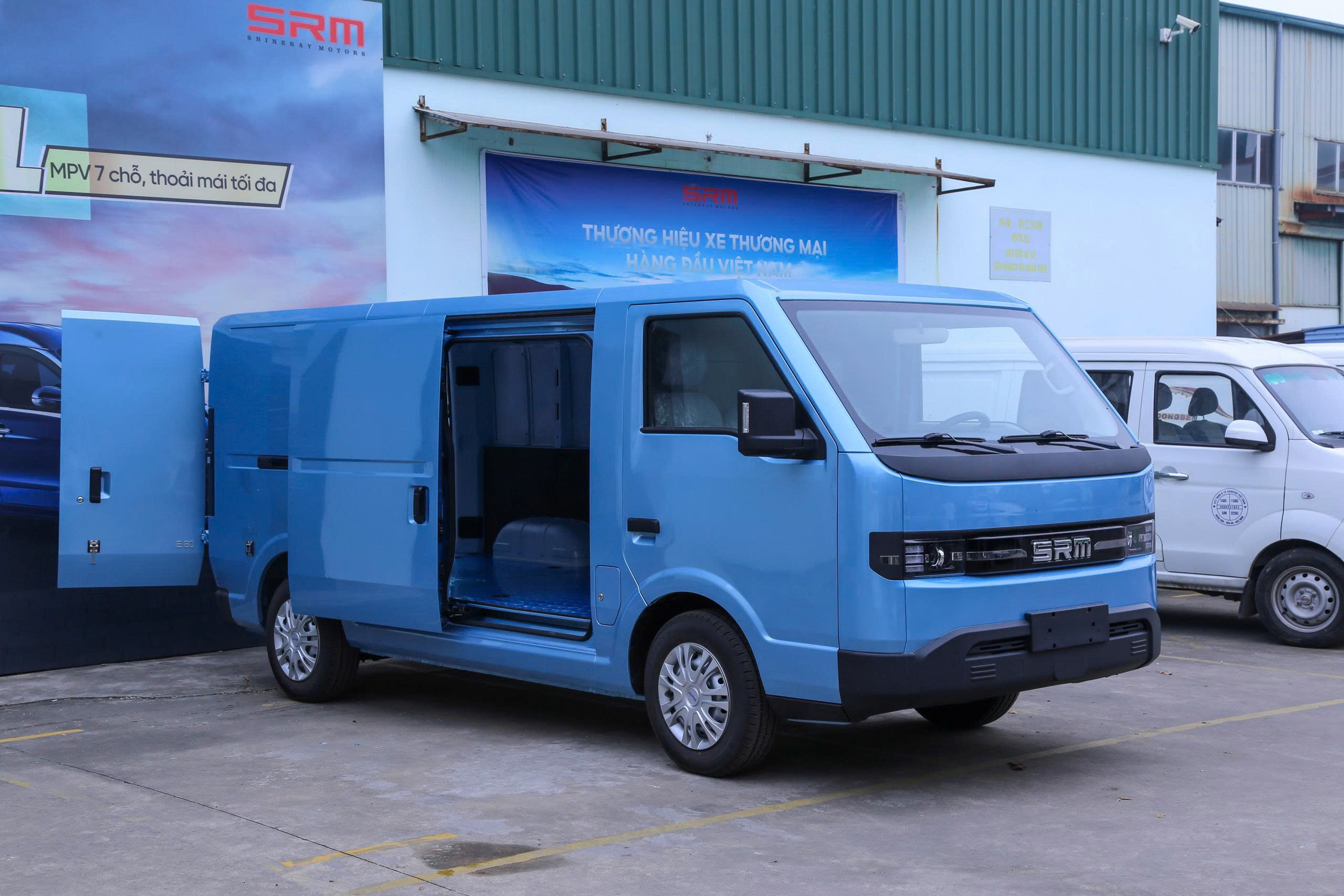 XE VAN ĐIỆN SRM E6 - Ảnh 2